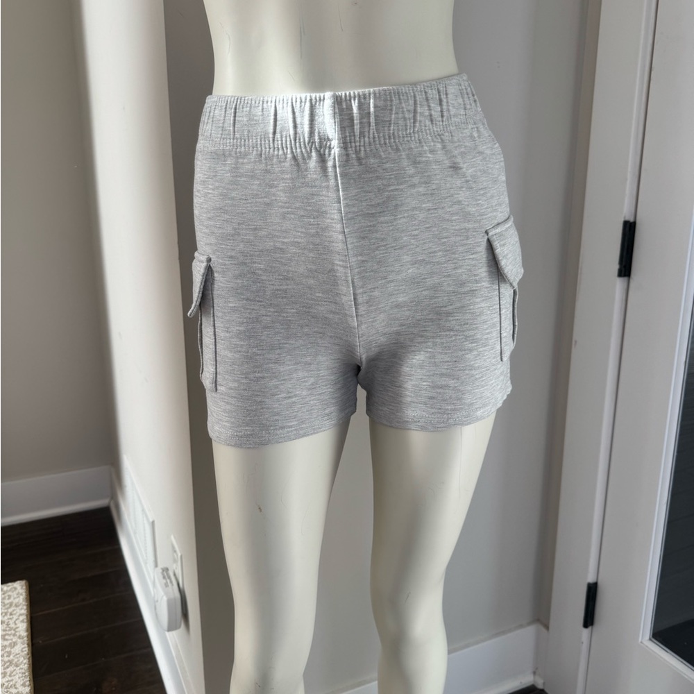 Casual Gray Women's Cargo Shorts size Small